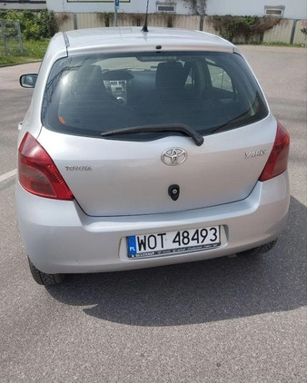 Toyota Yaris cena 15000 przebieg: 206000, rok produkcji 2006 z Ząbki małe 56